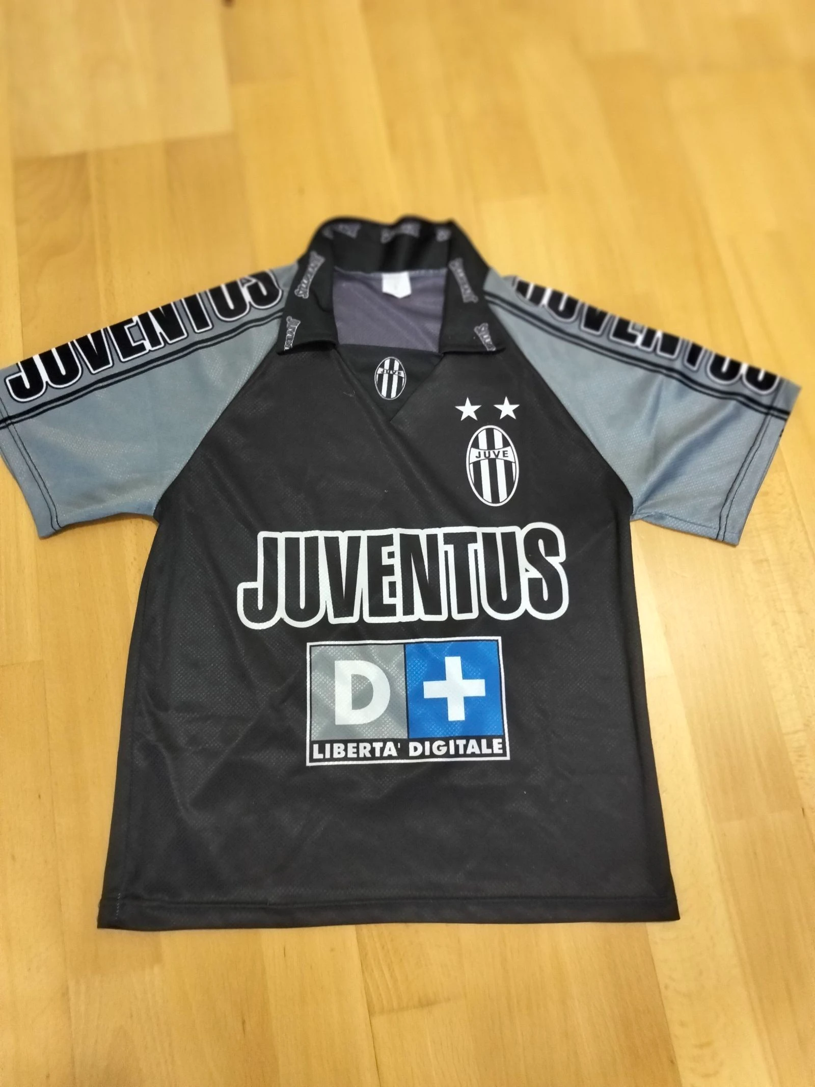Vintage Juventus Zidane T-shirt – photo 2